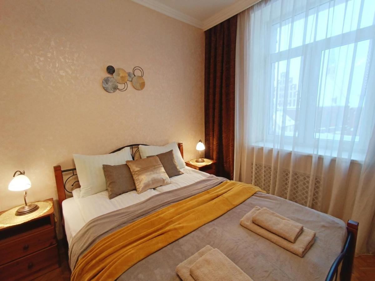 Old Town Retreat With Stunning Views 2 Bedroom Apartment Nearby The Church Of Saint Peter Riga Dış mekan fotoğraf