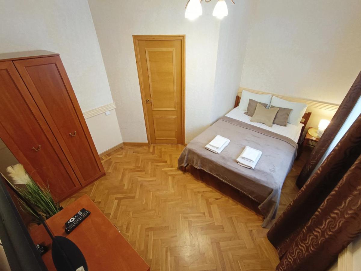 Old Town Retreat With Stunning Views 2 Bedroom Apartment Nearby The Church Of Saint Peter Riga Dış mekan fotoğraf